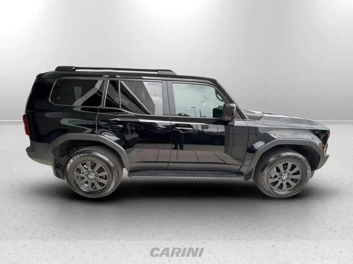 Usata Toyota Land Cruiser 205 CV (150 kW) 2025 D..... SUV