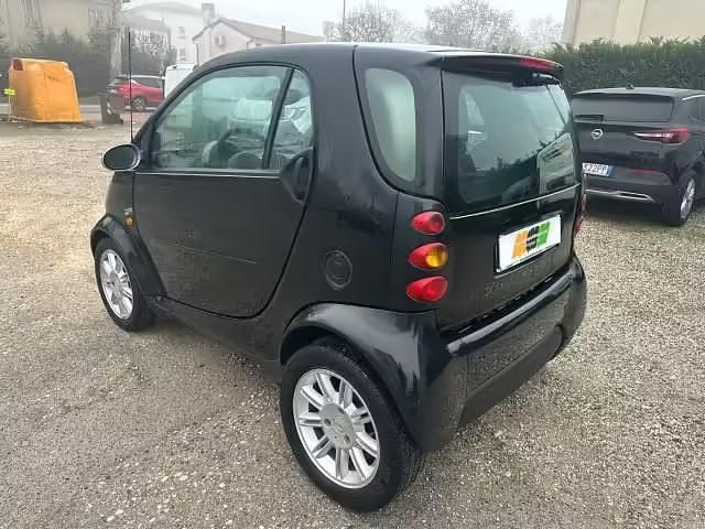 Usata Smart ForTwo Coupé Passion 40 CV (29 kW) 2004 Nero Coupé