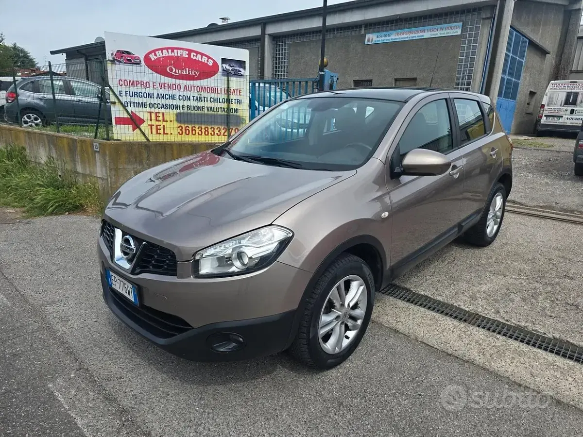 Usata Nissan Qashqai Tekna 131 CV (96 kW) 2013 Marrone SUV