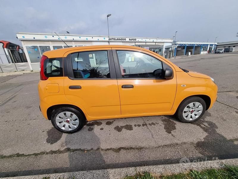 Usata Fiat Panda Easy 69 CV (50 kW) 2020 Utilitaria