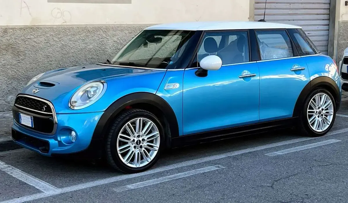 Usata Mini Cooper S Seven 192 CV (141 kW) 2016 Utilitaria