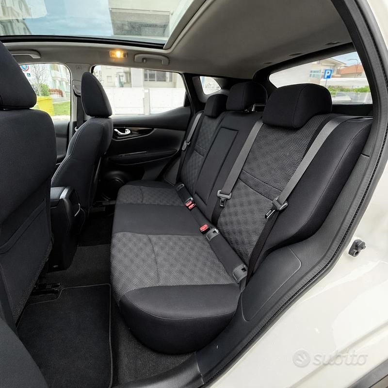 Usata Nissan Qashqai 130 CV (95 kW) 2014 Bianco SUV