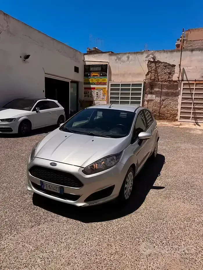 Usata Ford Fiesta 75 CV (55 kW) 2016 Utilitaria