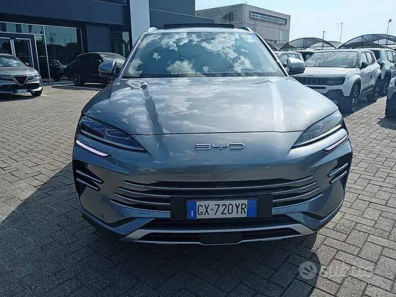 Usata BYD Seal U Boost 218 CV (160 kW) 2025 Grigio SUV