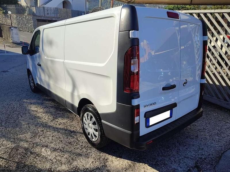 Usata Nissan NV300 145 CV (106 kW) 2021 Bianco Furgone