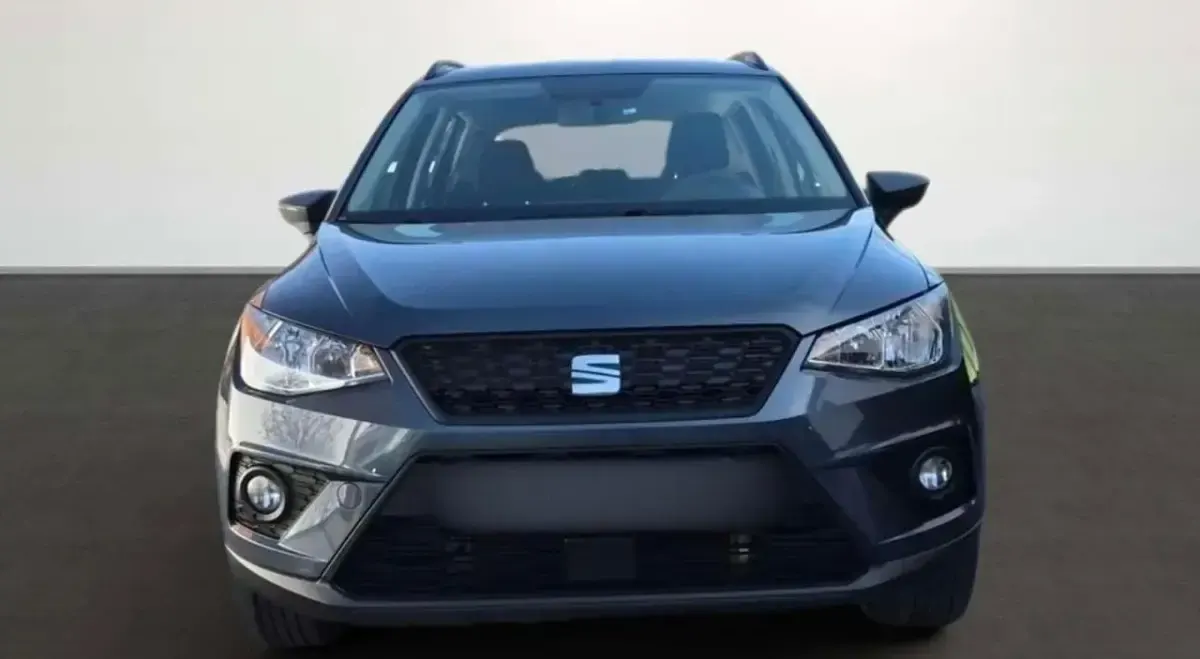 Käytetty Seat Arona Style 89 HP (65 kW) 2020 Harmaa Katumaasturi
