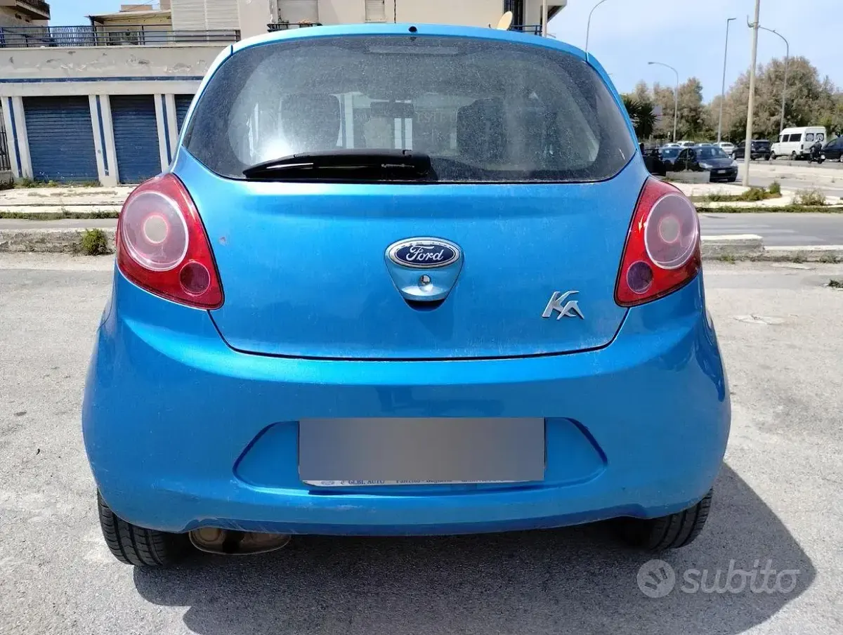 Usata Ford Ka 69 CV (50 kW) 2011 Blu Utilitaria