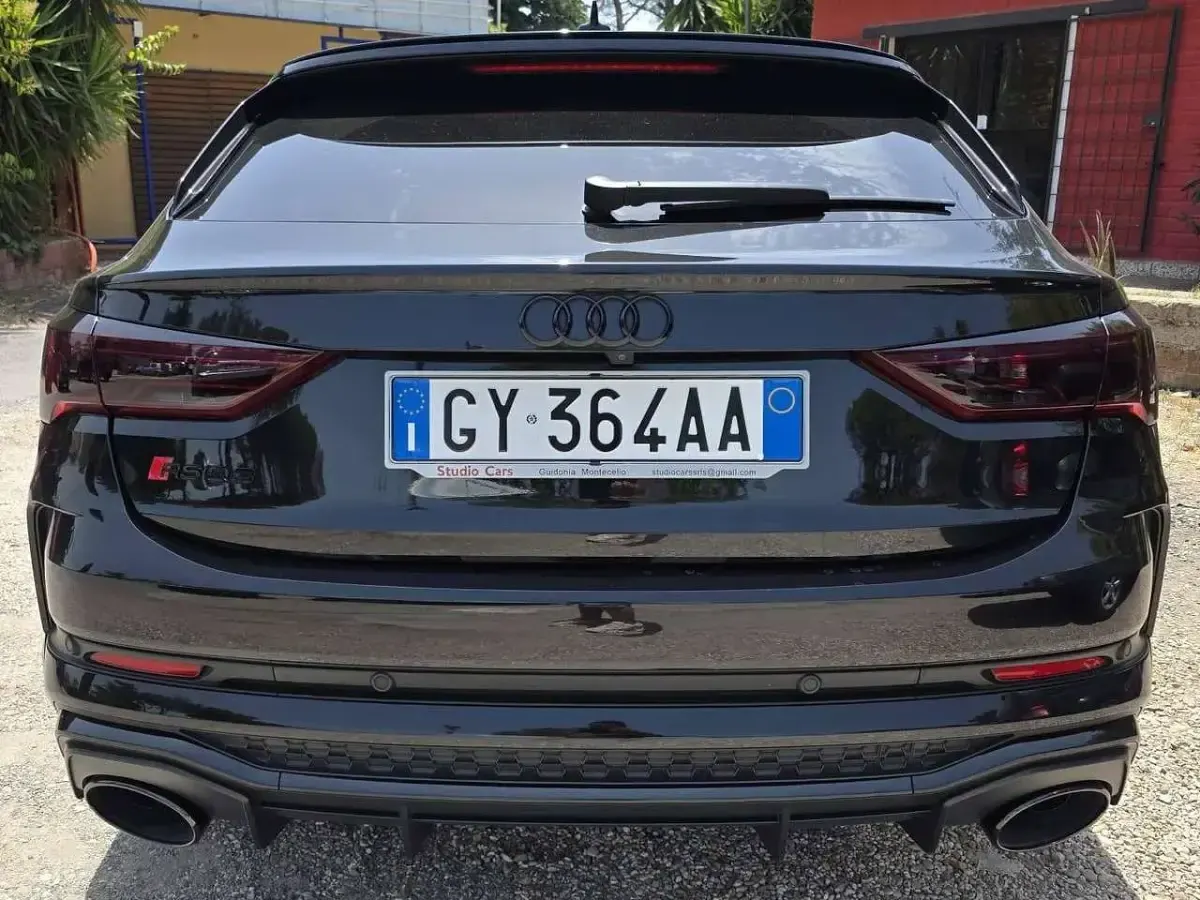 Usata Audi RS Q3 Sportback Ambiente 400 CV (294 kW) 2022 Nero SUV