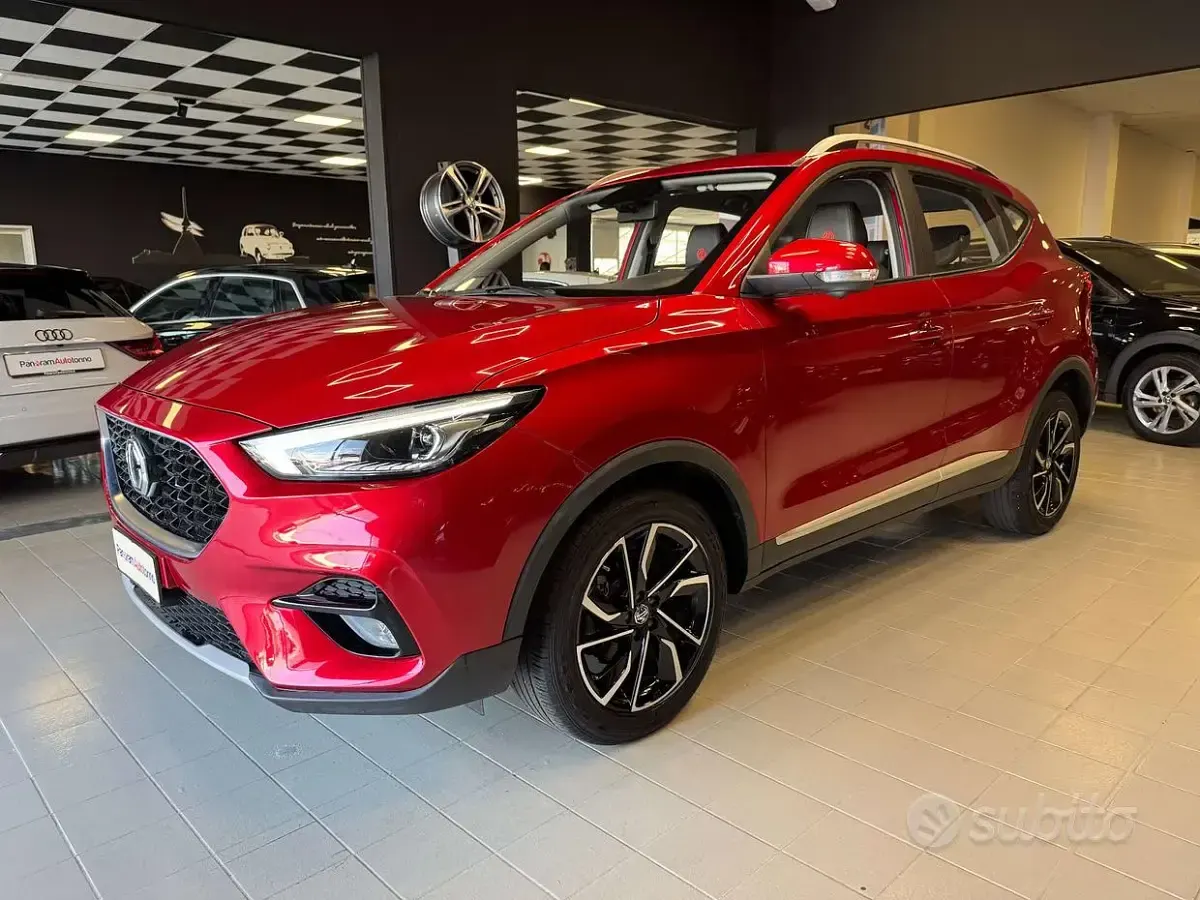 Begagnad MG ZS Luxury 106 HK (77 kW) 2024 Svart SUV
