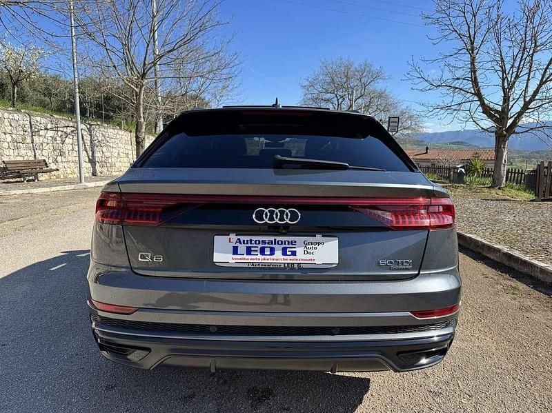 Usata Audi Q8 S-Line 286 CV (210 kW) 2019 Grigio SUV