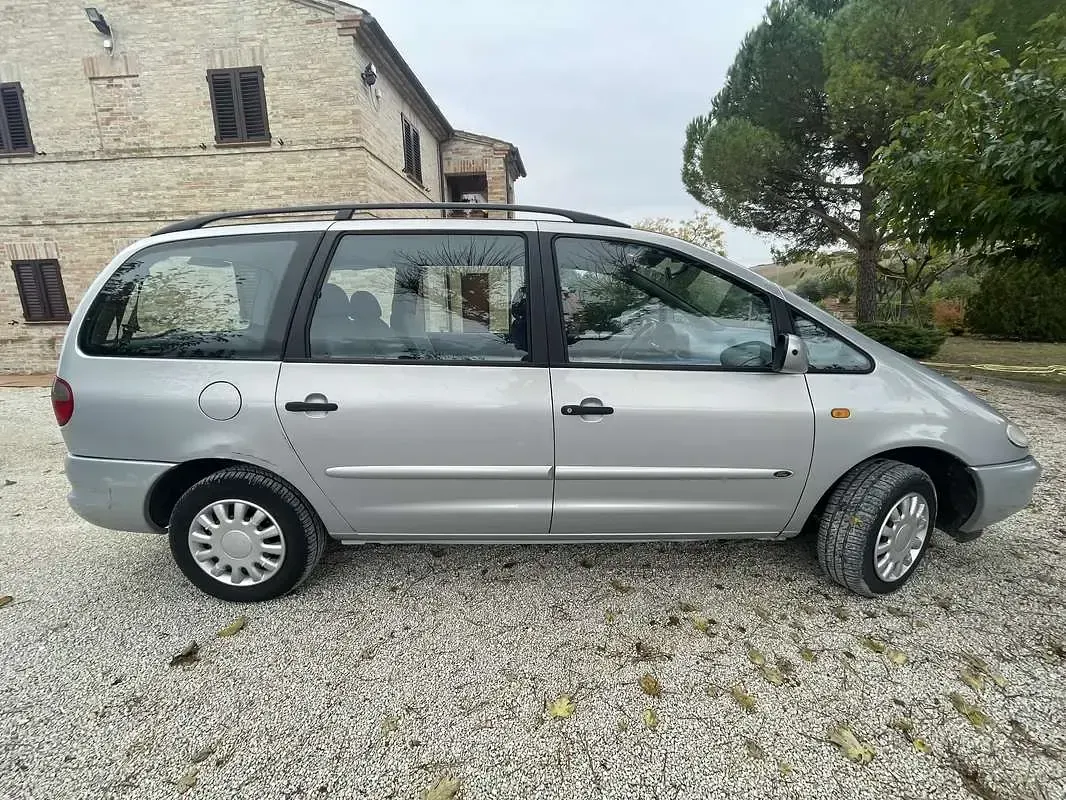 Usata Ford Galaxy 110 CV (80 kW) 1999 Monovolume