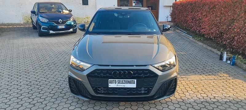 Usata Audi A1 116 CV (85 kW) 2025 Verde SUV