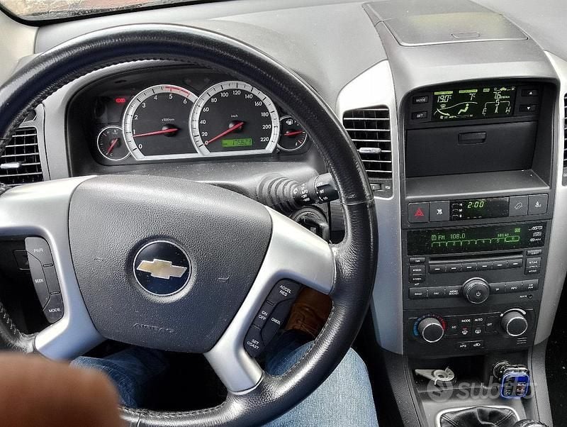 Usata Chevrolet Captiva 127 CV (93 kW) 2010 Nero SUV