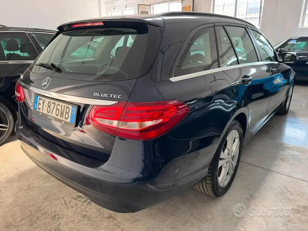 Usata Mercedes C200 Premium 136 CV (100 kW) 2015 Bluazzurro Station wagon