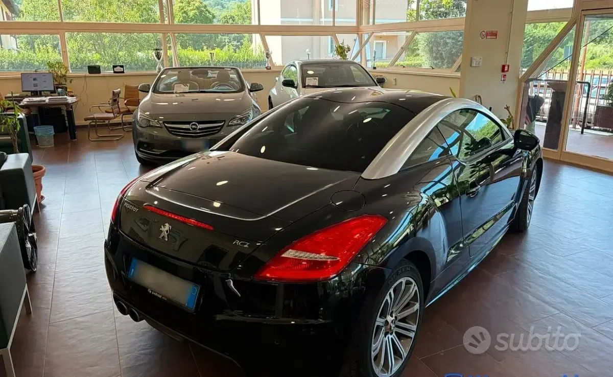 Usata Peugeot RCZ Basis 156 CV (114 kW) 2011 Nero Coupé