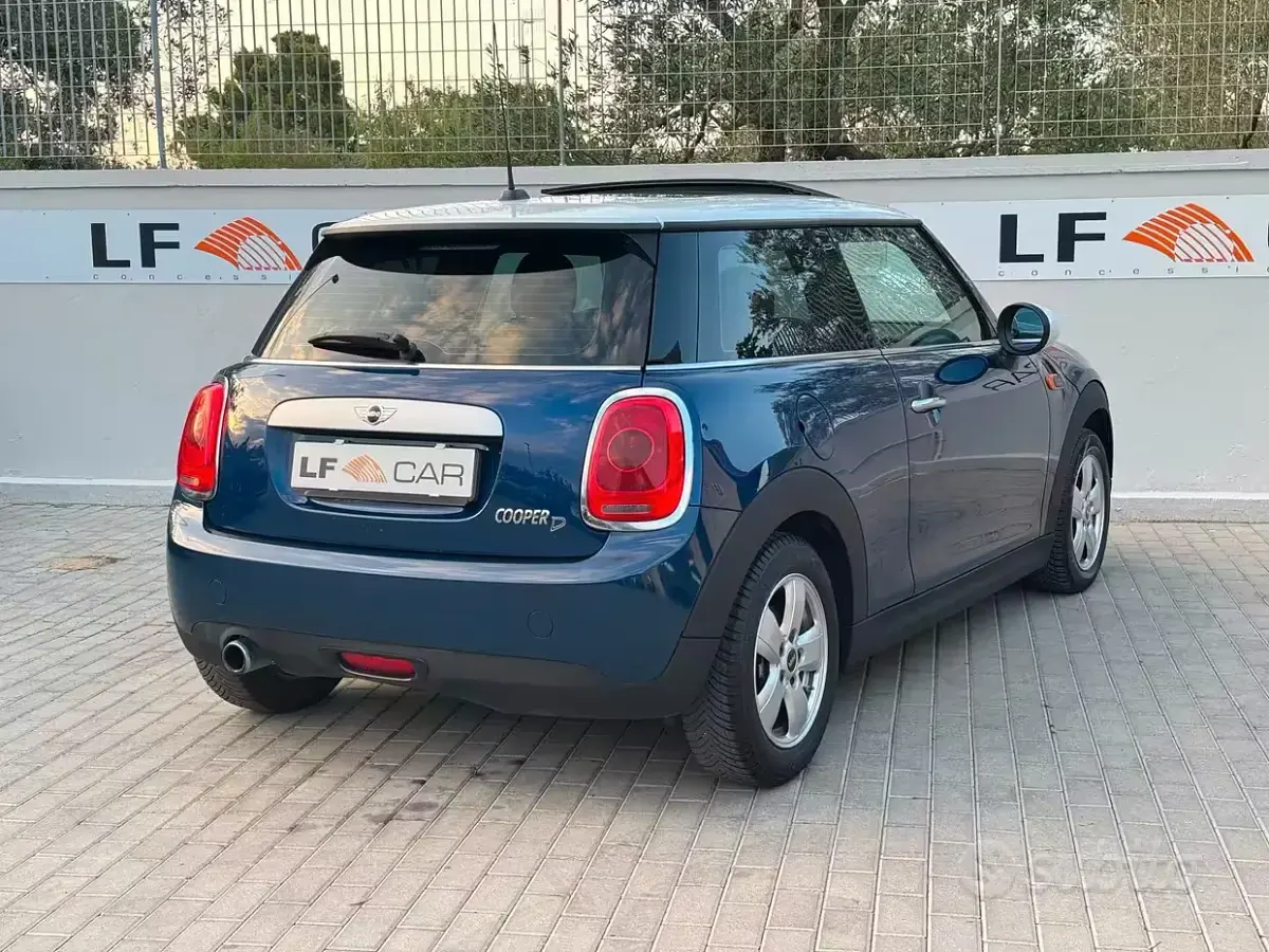Usata Mini Cooper D 116 CV (85 kW) 2014 Bluazzurro Utilitaria