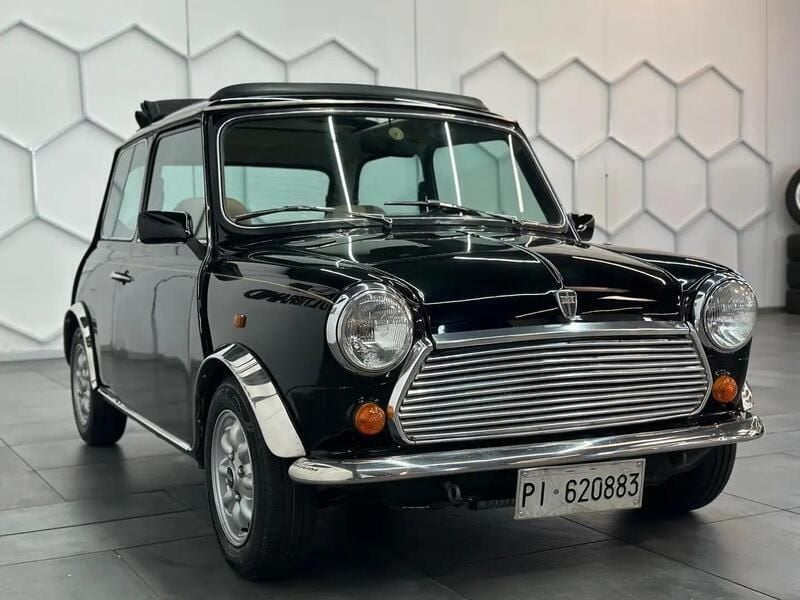Usata Mini 1300 Classic 50 CV (36 kW) 1994 Verde Utilitaria