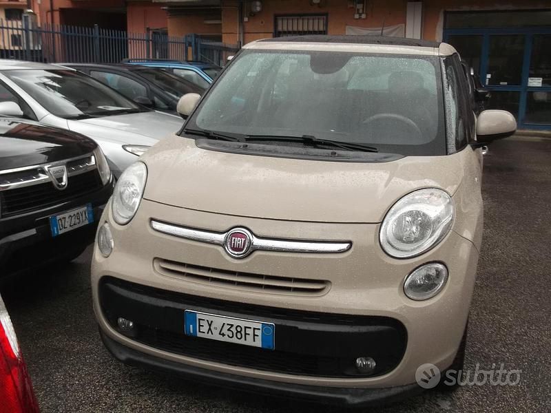 Usata Fiat 500L Lounge 105 CV (77 kW) 2014 Beige Monovolume