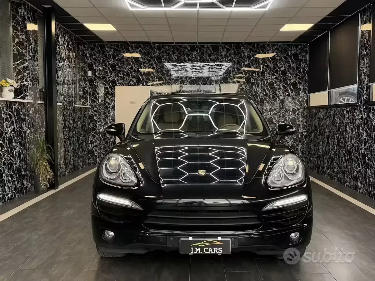Usata Porsche Cayenne 245 CV (180 kW) 2013 Nero SUV