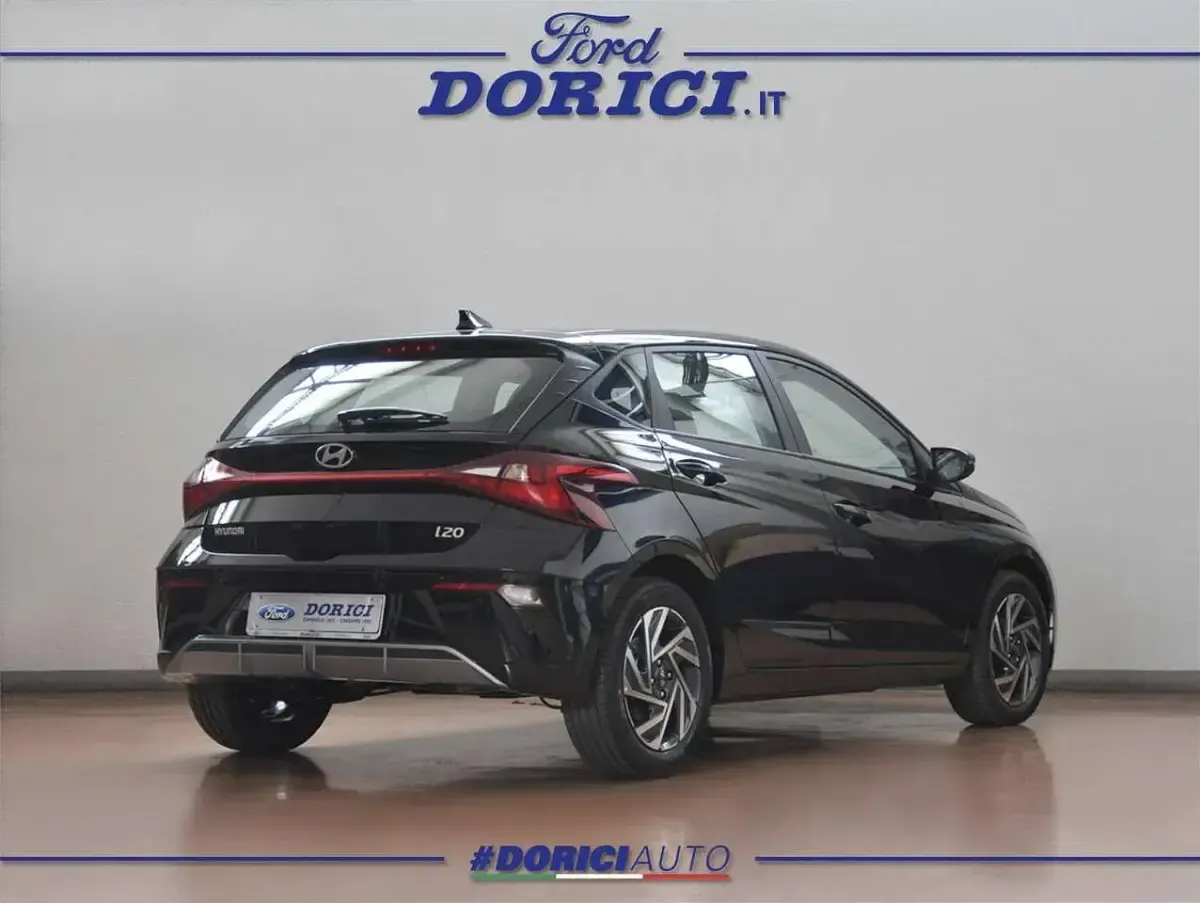 Nuova Hyundai i20 90 CV (66 kW) 2026 Phantom black Utilitaria