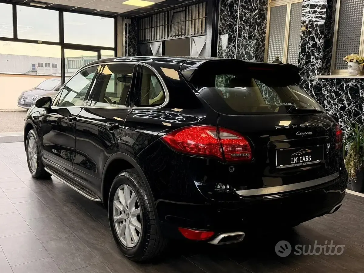 Usata Porsche Cayenne 245 CV (180 kW) 2013 Nero SUV