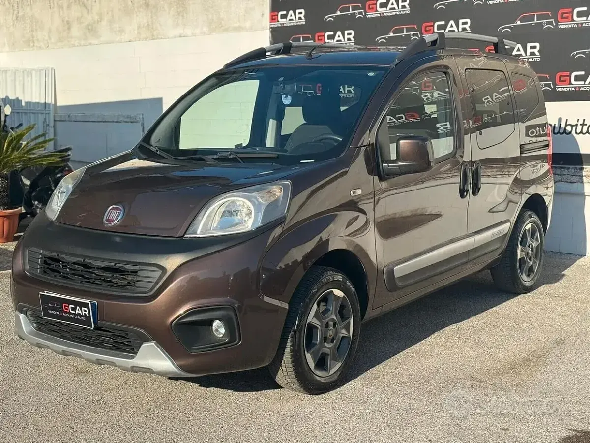 Usata Fiat Qubo Trekking 95 CV (69 kW) 2018 Marrone Monovolume
