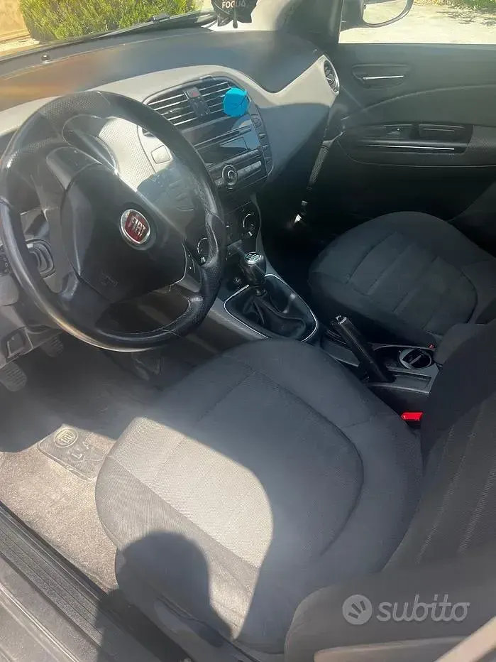 Usata Fiat Bravo 105 CV (77 kW) 2012 Utilitaria