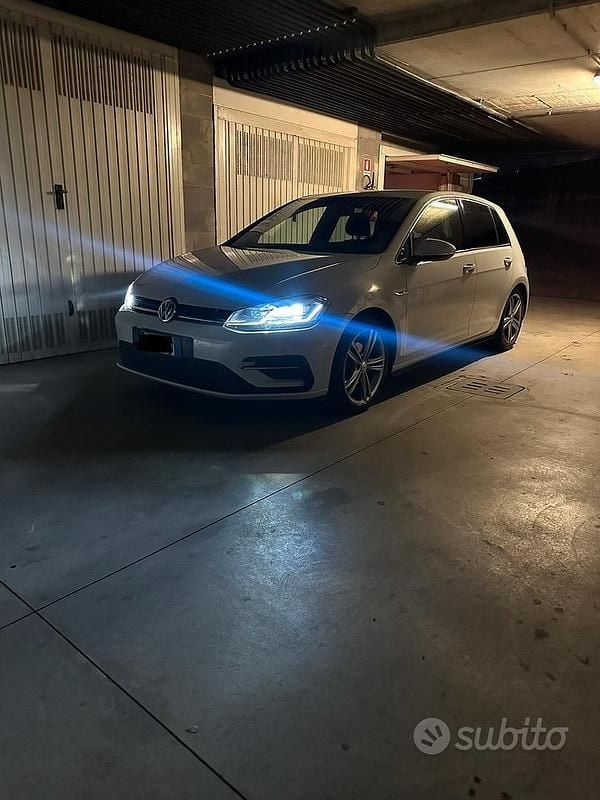 Usata VW Golf VII R-line 150 CV (110 kW) 2017 Grigio Berlina