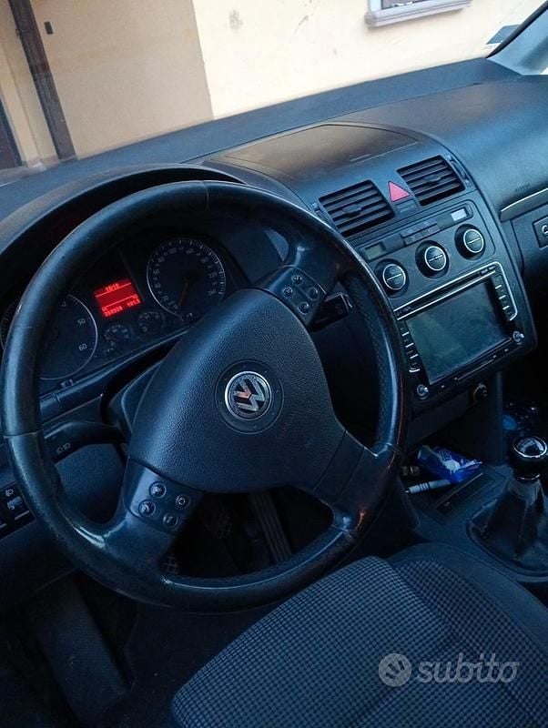 Usata VW Touran 140 CV (102 kW) 2004 Grigio Monovolume