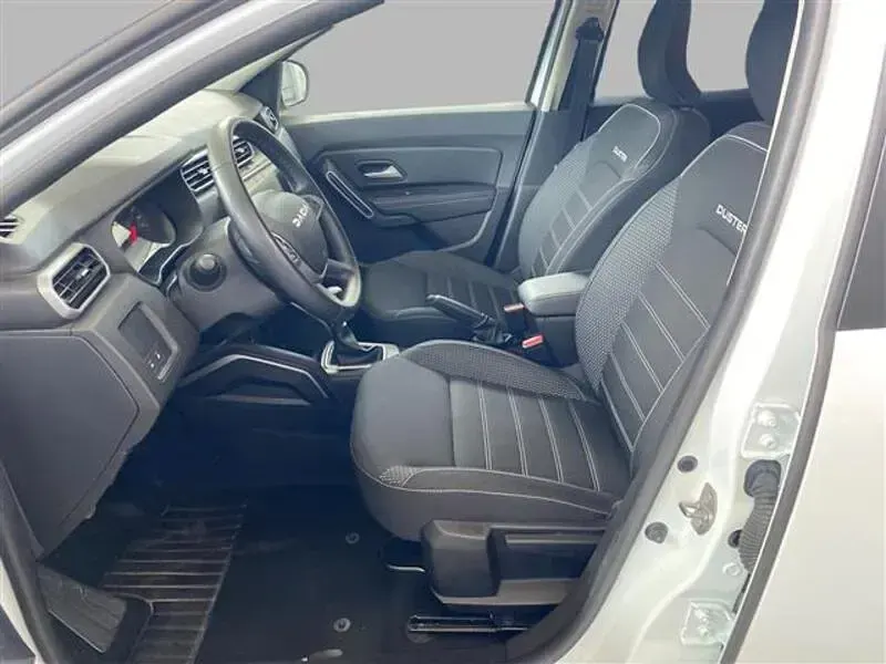 Usata Dacia Duster Journey 101 CV (74 kW) 2023 SUV