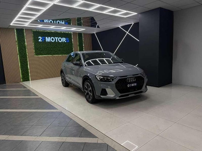 Usata Audi A1 Ambiente 110 CV (80 kW) 2021 Grigio SUV