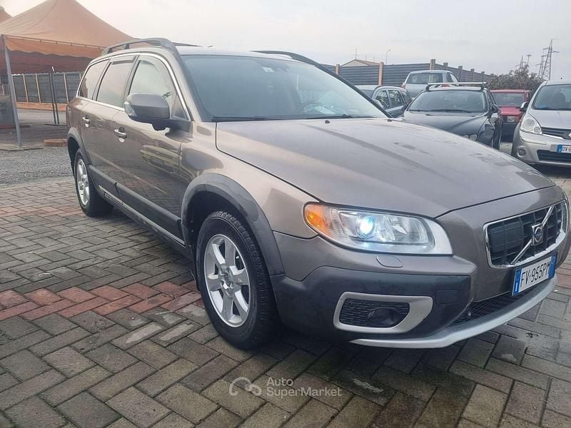 Usata Volvo XC70 Kinetic 185 CV (136 kW) 2008 Marrone SUV