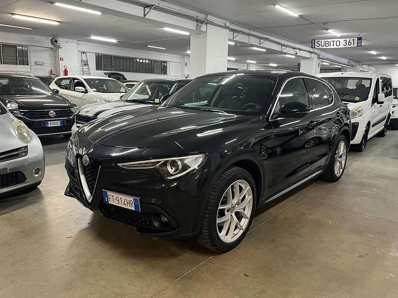 Nero Usata 2018 Alfa Romeo Stelvio SUV | 21.900 € (Ottimo prezzo) - Immagine 1/4