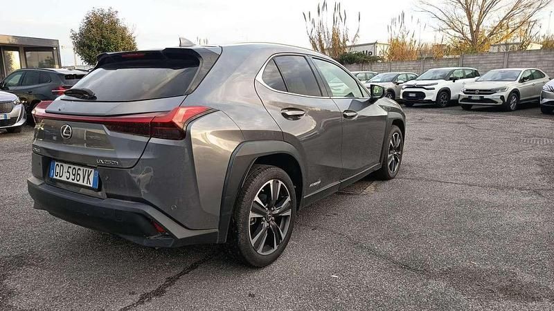 Usata Lexus UX 250h 184 CV (135 kW) 2021 Grigio SUV