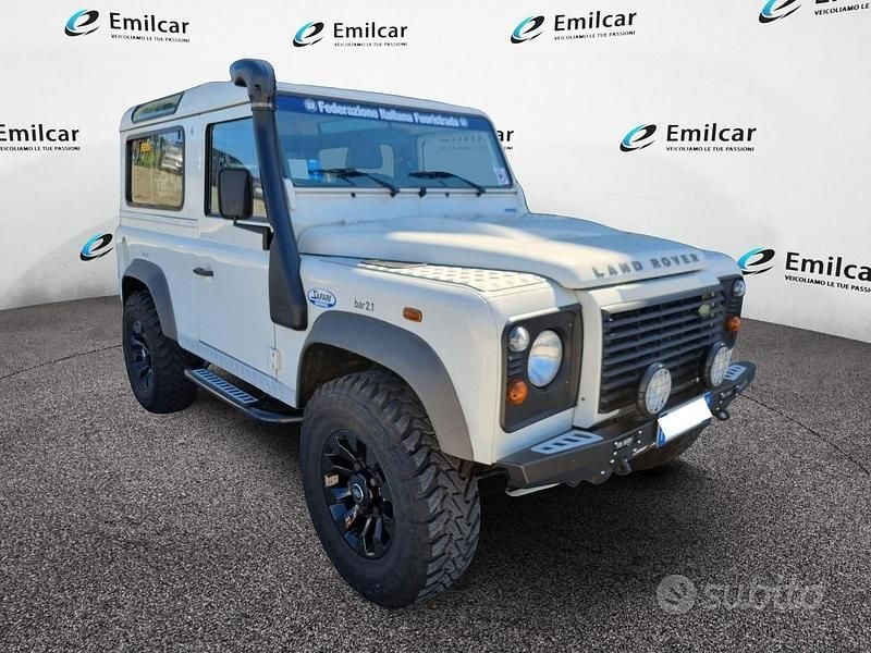 Usata Land Rover Defender SE 122 CV (89 kW) 2007 Bianco SUV