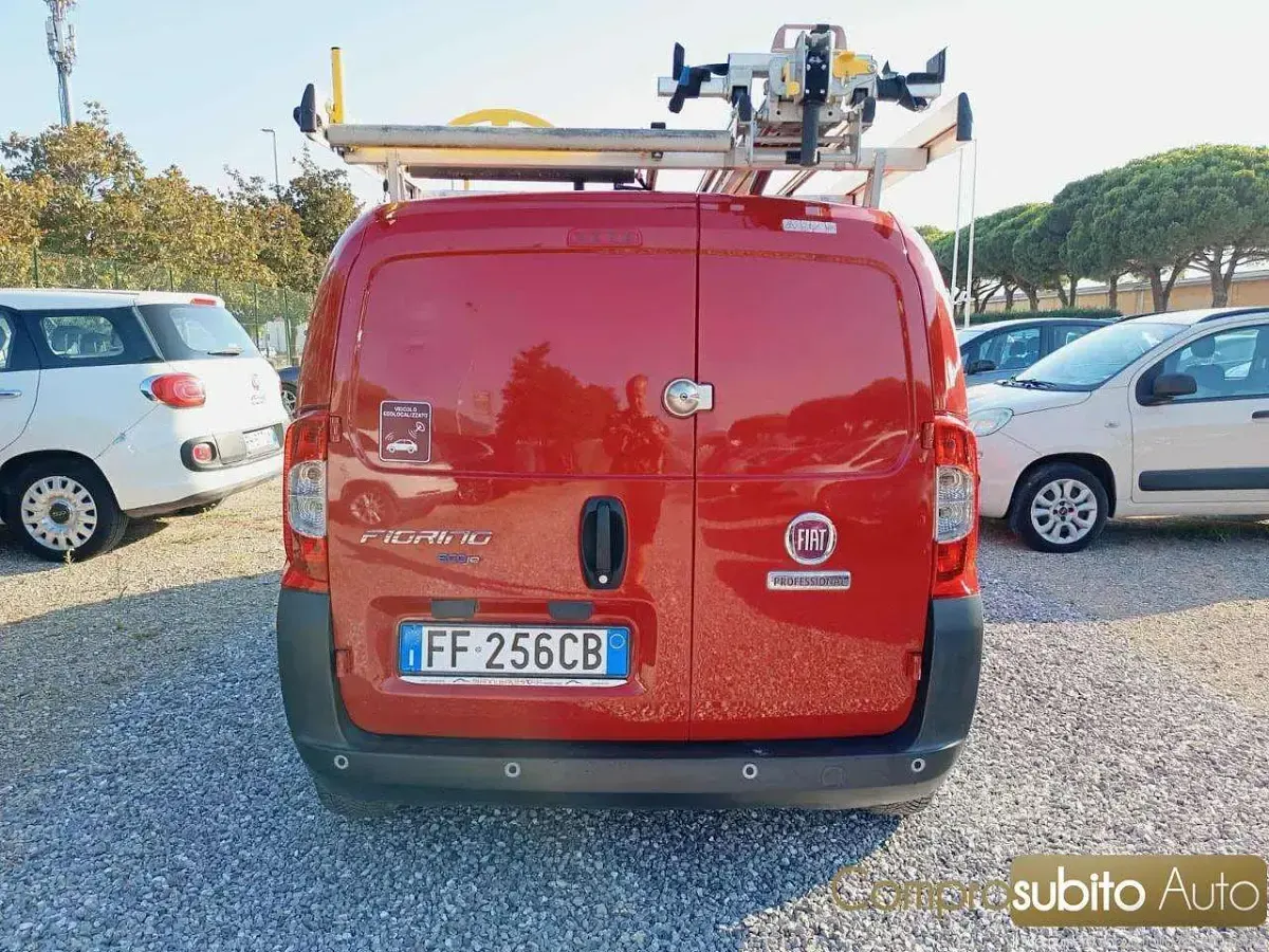 Usata Fiat Fiorino 80 CV (58 kW) 2016 Rosso Monovolume