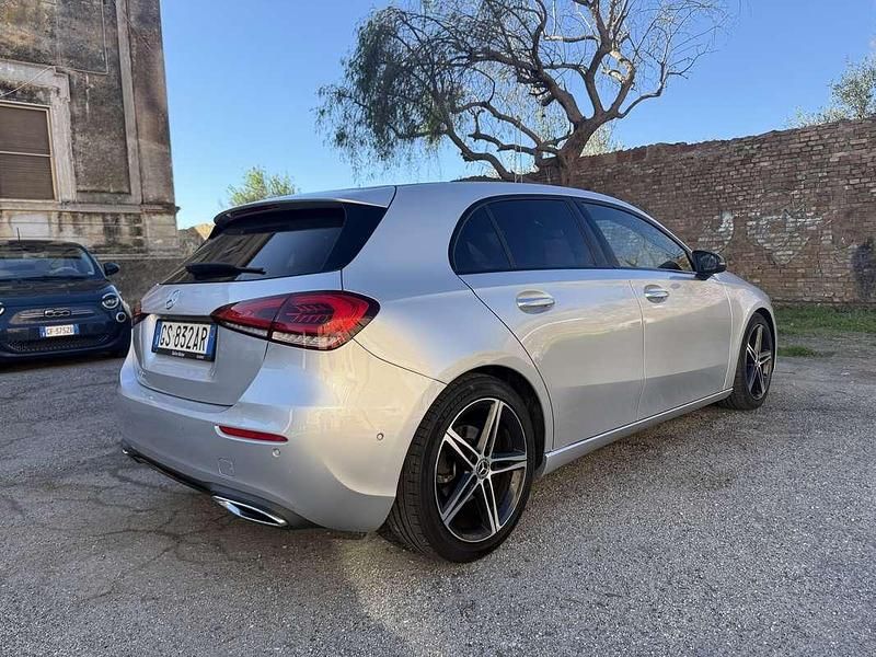 Usata Mercedes A180 Premium 116 CV (85 kW) 2019 Berlina