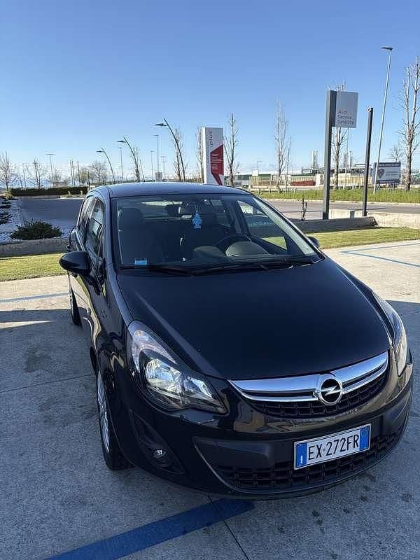 Usata Opel Corsa 86 CV (63 kW) 2014 Nero Utilitaria