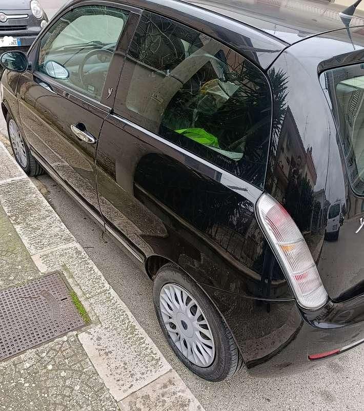 Usata Lancia Ypsilon 75 CV (55 kW) 2007 Utilitaria