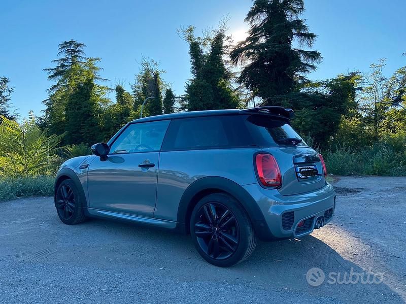 Usata Mini John Cooper Works 102 CV (75 kW) 2017 Grigio Utilitaria