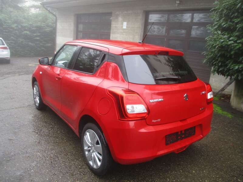 Usata Suzuki Swift 90 CV (66 kW) 2018 Bianco Utilitaria