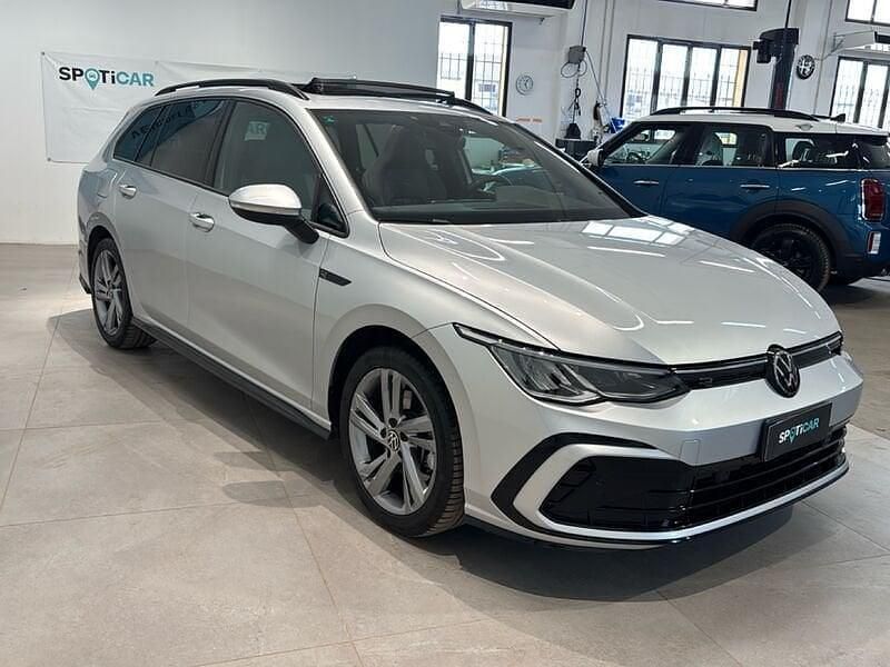 Usata VW Golf VIII R-line 150 CV (110 kW) 2024 Argento Station wagon