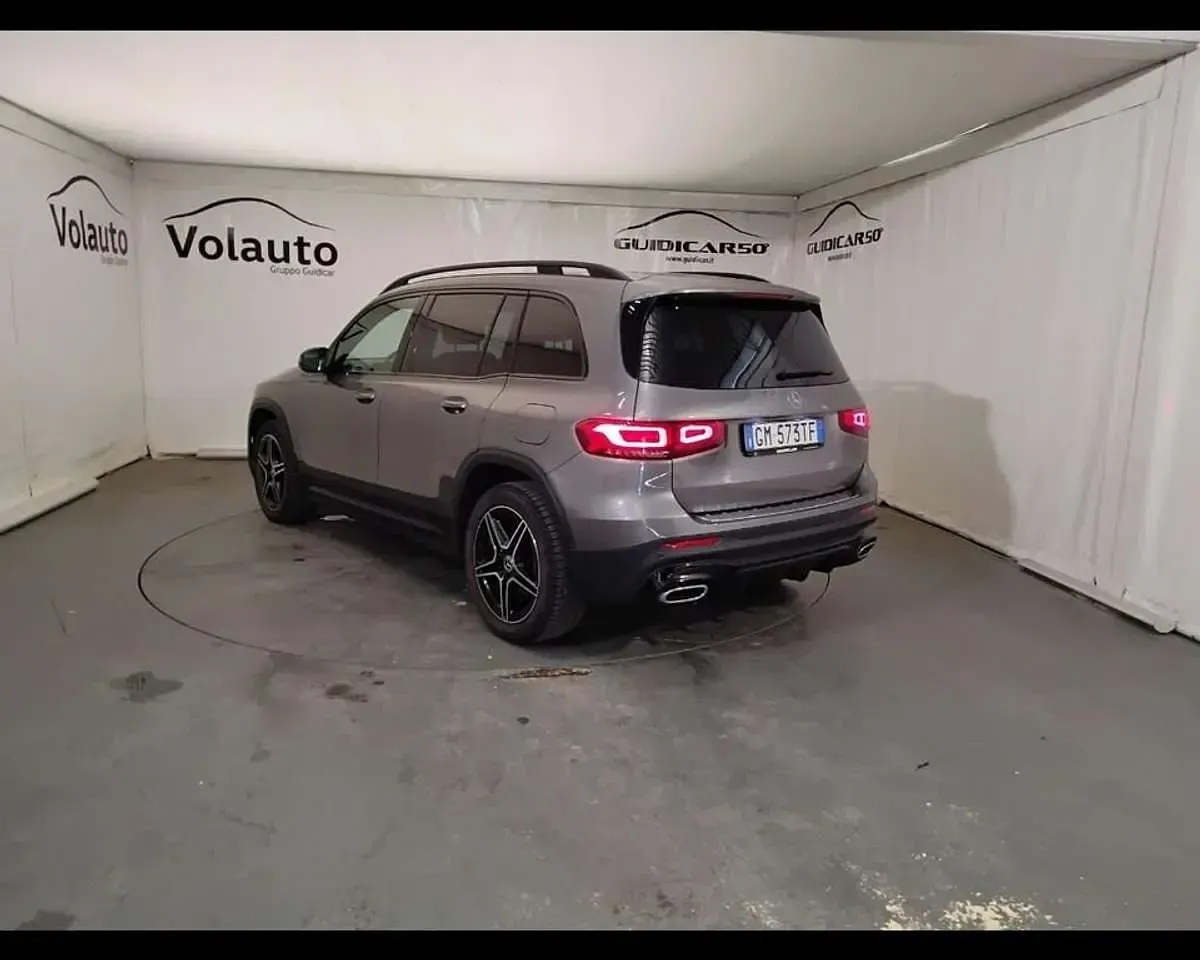 Usata Mercedes GLB180 Premium 116 CV (85 kW) 2023 Grigio SUV