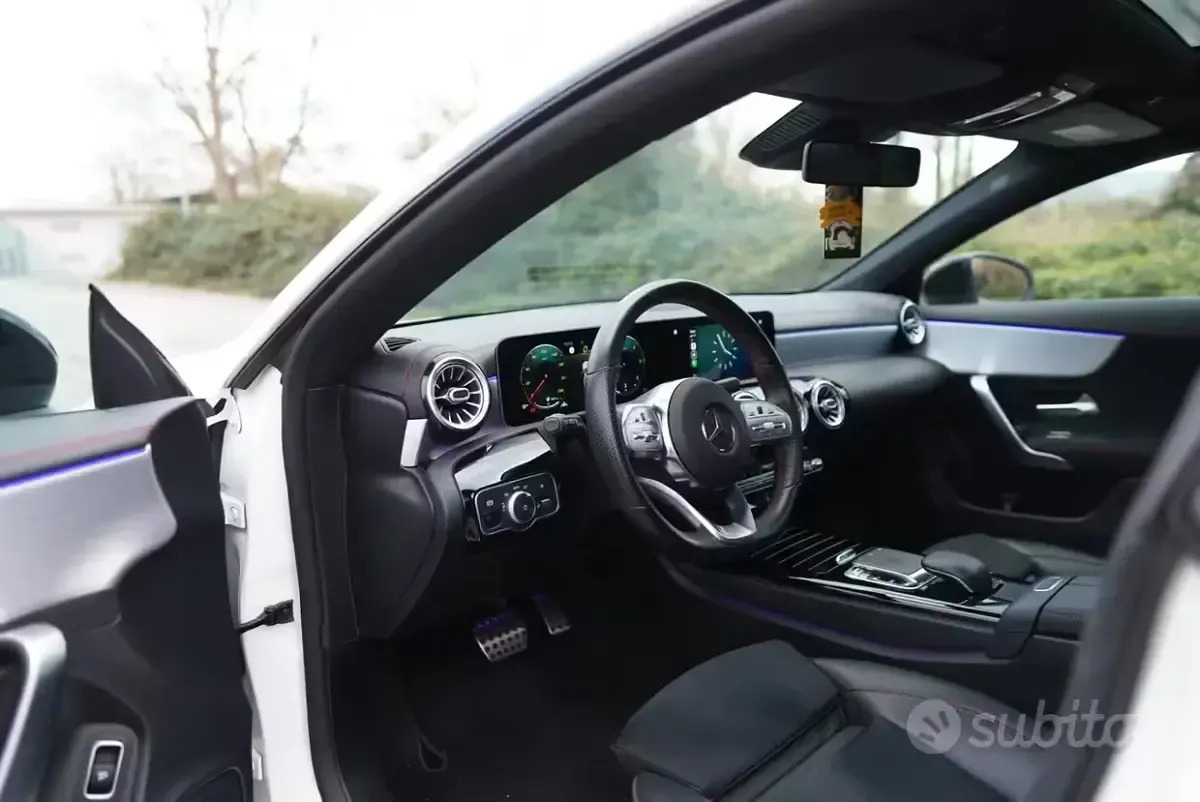 Usata Mercedes CLA200 AMG line 150 CV (110 kW) 2019 Station wagon