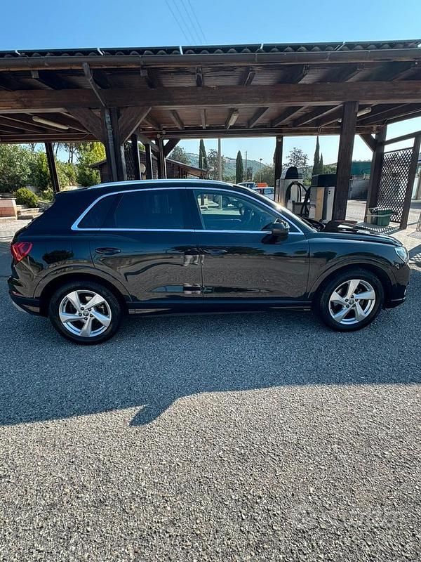 Usata Audi Q3 Advanced 150 CV (110 kW) 2019 Nero SUV