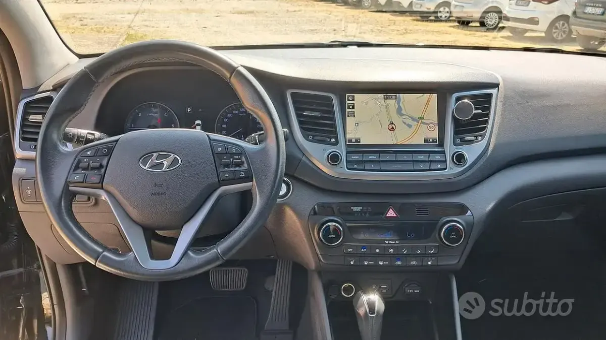 Usata Hyundai Tucson Xpossible 141 CV (103 kW) 2016 Nero SUV