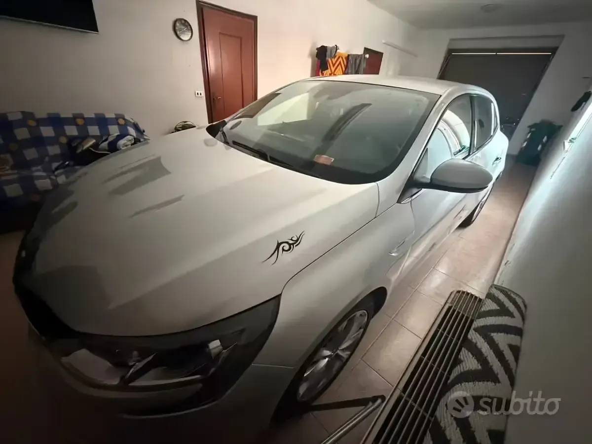 Usata Renault Mégane 110 CV (80 kW) 2018 Grigio Berlina