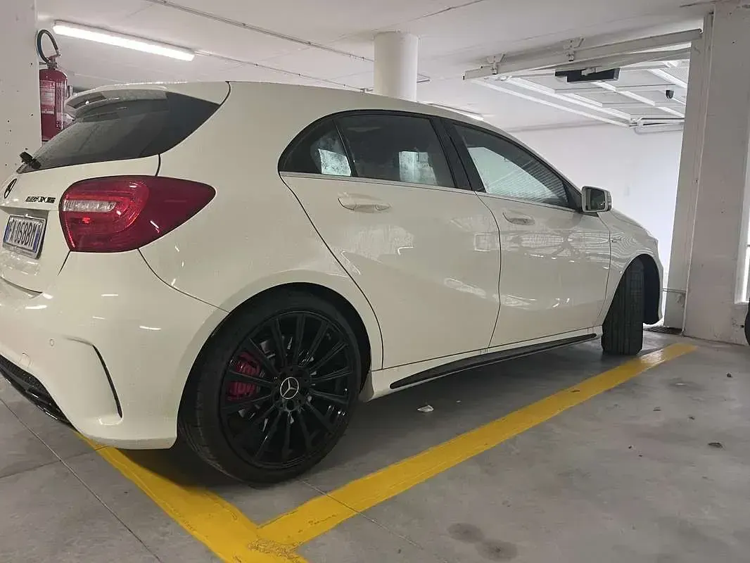 Usata Mercedes A45 AMG AMG 360 CV (264 kW) 2015 Utilitaria