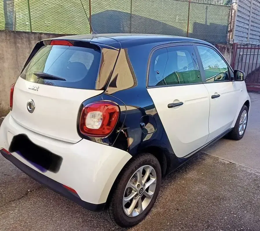 Usata Smart ForFour Passion 71 CV (52 kW) 2016 Utilitaria