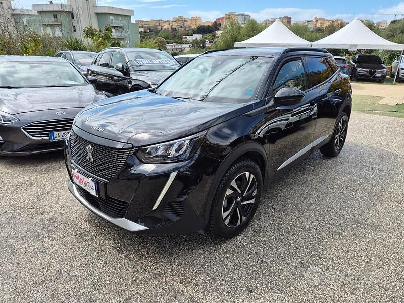 Usata Peugeot 2008 Allure 110 CV (80 kW) 2021 Nero SUV